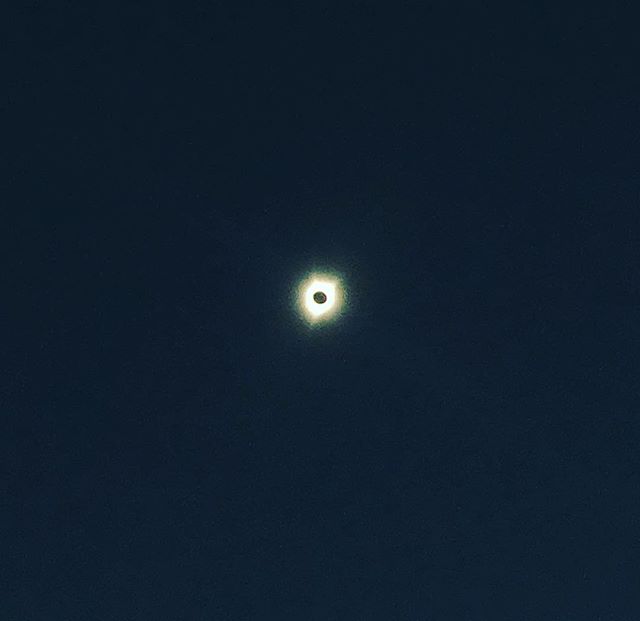 My First Eclipse at Eclipse Oregon :) #eclipse2017 #eclipseoregon2017 #djzebofficial #djzeb #djlifestyles #traveltheworld #artistlife #artist #performer #lifeexplorer @djzebofficial @technohearts #burnerstyle #burners #symbiosisgathering #chinosound